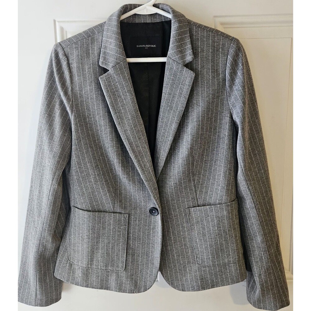 Banana Republic Women's Gray Pinstripe Blazer Size 6 Single-Breasted Tailored